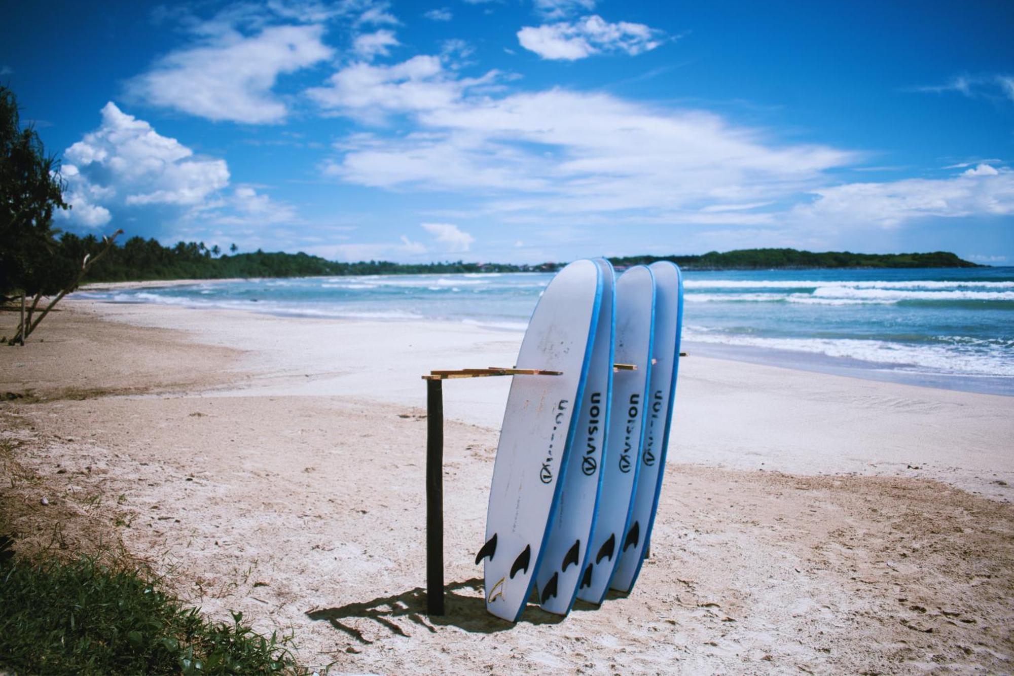 Calma - Surf, Yoga & Coffee On A Private Beach Dickwella Exterior photo