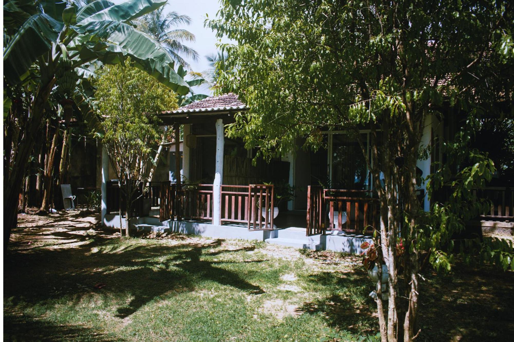 Calma - Surf, Yoga & Coffee On A Private Beach Dickwella Room photo