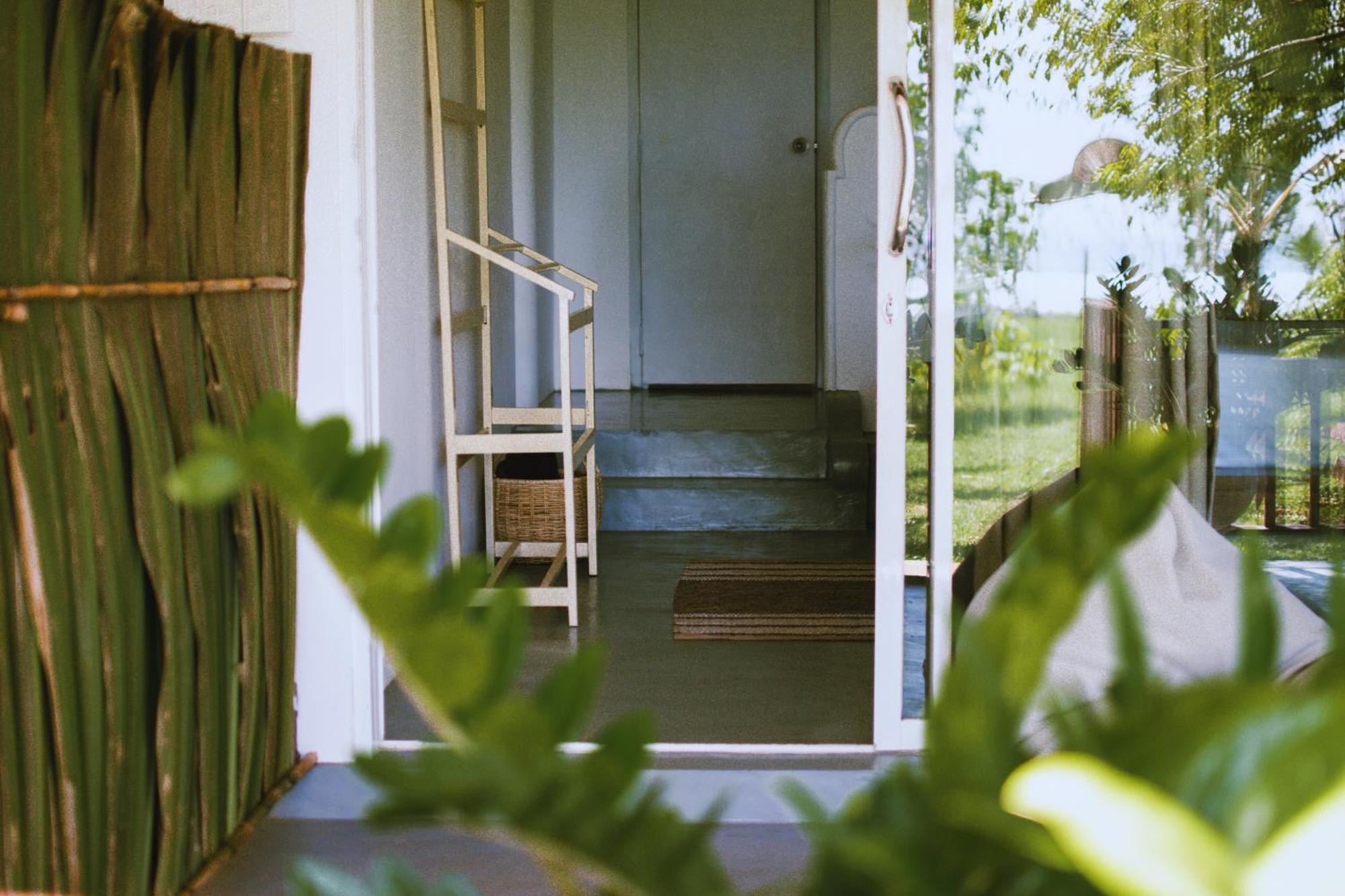 Calma - Surf, Yoga & Coffee On A Private Beach Dickwella Exterior photo