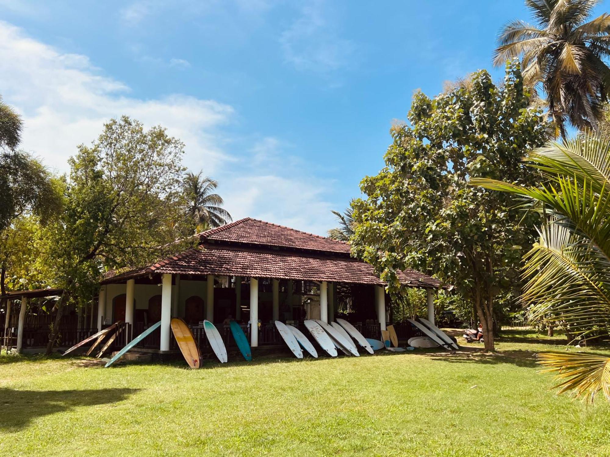 Calma - Surf, Yoga & Coffee On A Private Beach Dickwella Exterior photo